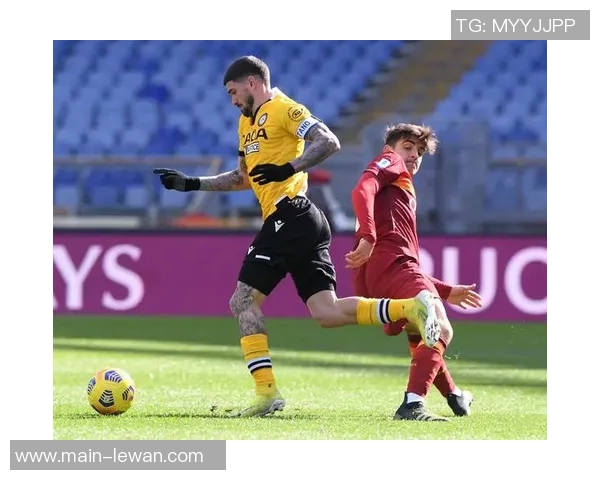 克雷塔罗与帕丘卡的激烈对决展现足球魅力与团队精神