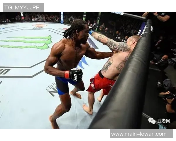 克劳斯与播求的巅峰对决谁将成为格斗界的新王者 克劳斯与播求的巅峰对决谁将成为格斗界的新王者